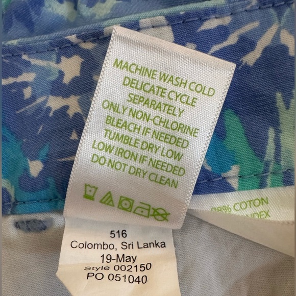 Lilly Pulitzer blue Haven, buttercup stretch shorts. Size 6. VGUC - Picture 8 of 11